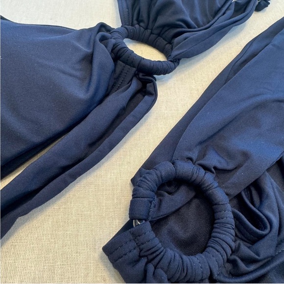 Carmen Marc Valvo Navy Halter Cut Out 2pc Bikini Set Originally $144 - Picture 4 of 5
